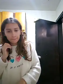 aytanna torrez online show from November 9, 12:23 pm