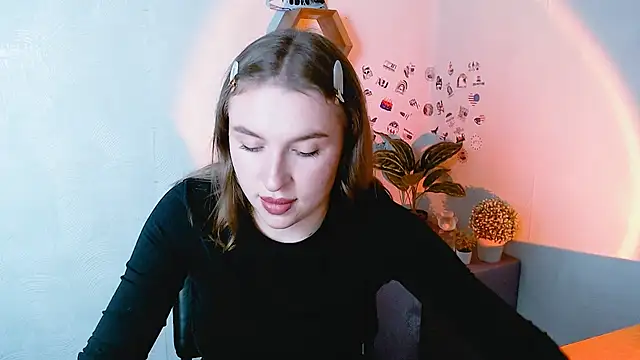 Snapshot of JuliaTopp_ chatting on September 18, 12:37 pm JuliaTopp online show from September 18, 12:37 pm