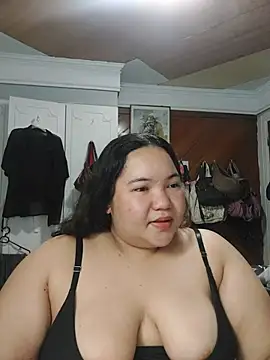 LianaCruzado online show from June 29, 2:50 pm