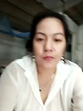 Snapshot of naop04 chatting on October 19, 4:25 am naop04 online show from October 19, 4:25 am