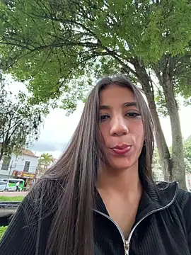 -juicy  online show from April 9, 10:48 pm