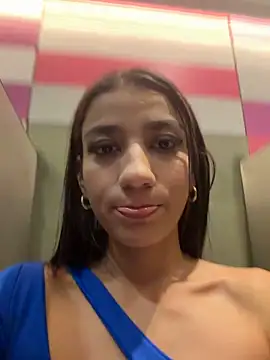 -juicy  online show from April 29, 11:43 pm