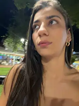 -juicy  online show from December 19, 11:19 pm