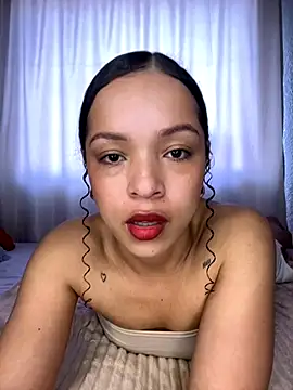 Yasmin777  online show from October 1, 8:47 pm