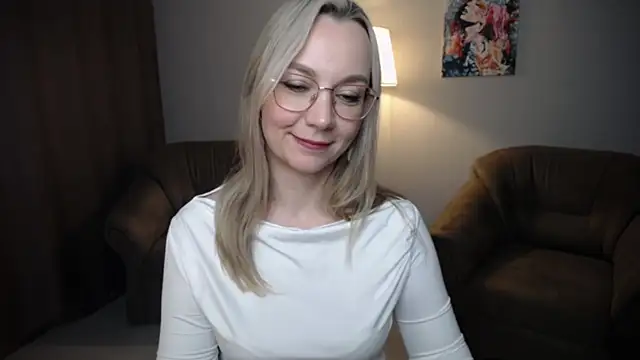 Ava Elior online show from April 1, 1:41 pm