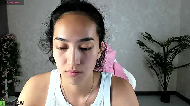 FlirtyAura online show from September 15, 3:59 am