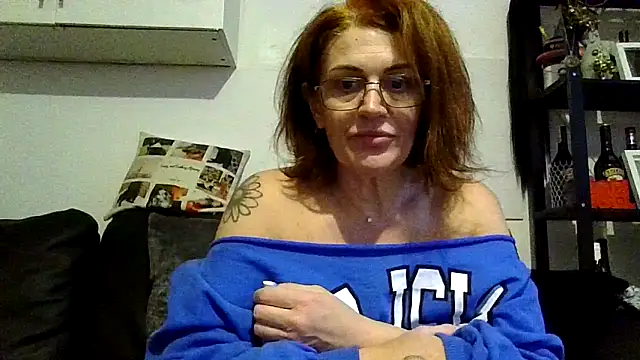 RubyyRosee online show from December 15, 2:33 pm