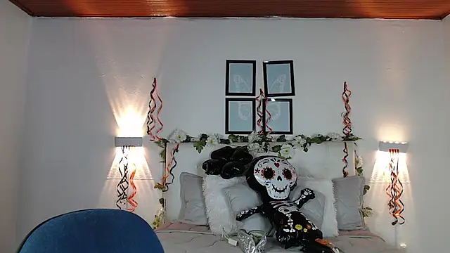 Megan 05  online show from November 9, 6:48 pm