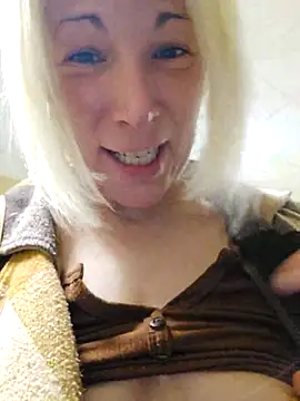 Sunny-Sin online show from February 28, 12:59 pm