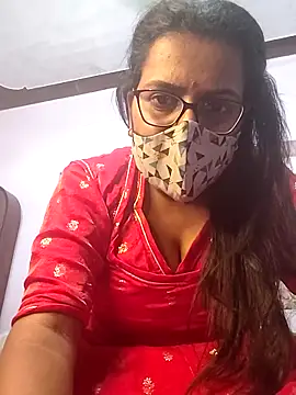 Snapshot of sexy_aaru chatting on September 24, 6:45 am sexy aaru online show from September 24, 6:45 am