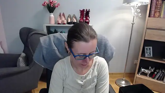 Snapshot of sweetxLizzy chatting on October 2, 4:39 am sweetxLizzy online show from October 2, 4:39 am