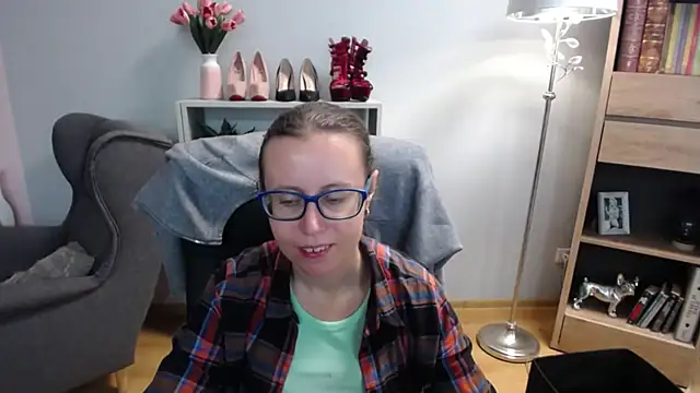 Snapshot of sweetxLizzy chatting on September 30, 4:29 am sweetxLizzy online show from September 30, 4:29 am