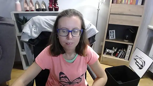 Snapshot of sweetxLizzy chatting on September 12, 5:08 am sweetxLizzy online show from September 12, 5:08 am