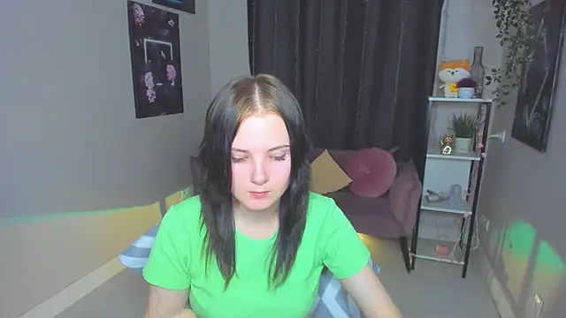 Snapshot of Leila_xxBaby chatting on September 10, 12:38 pm Leila xxBaby online show from September 10, 12:38 pm