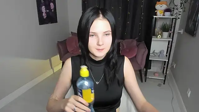 Snapshot of Leila_xxBaby chatting on September 18, 12:26 pm Leila xxBaby online show from September 18, 12:26 pm
