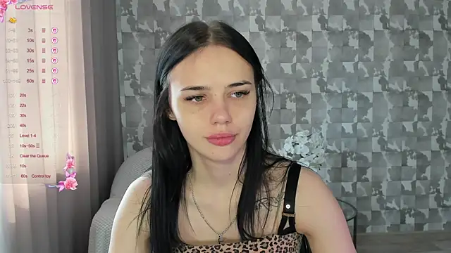 Kseni a online show from April 4, 7:51 am