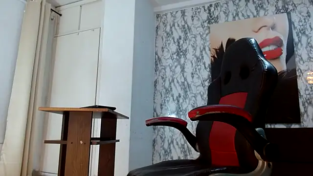 mariani smith online show from October 8, 12:09 pm