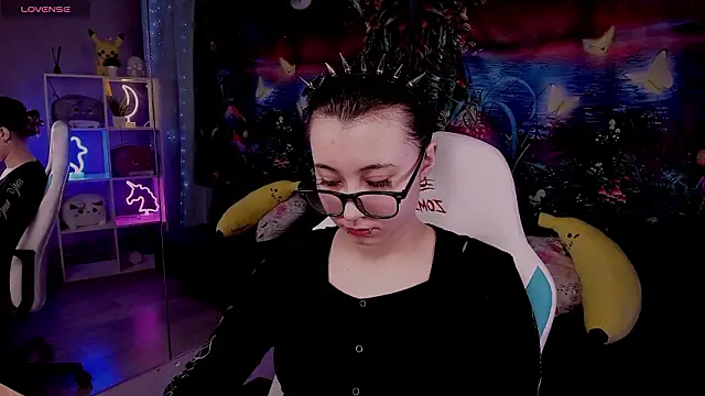 ClaraParks online show from March 14, 8:43 pm