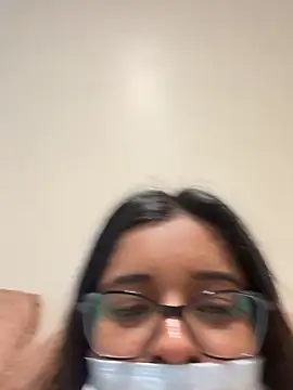 desitease online show from March 20, 11:37 am