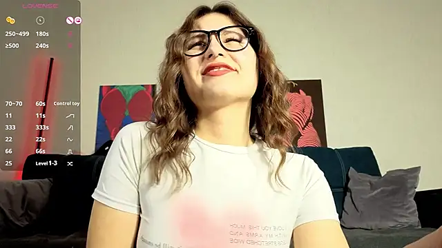 TrixiBell online show from December 3, 6:38 am