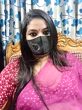 Snapshot of Sofia-0 chatting on October 6, 8:02 pm Sofia-0 online show from October 6, 8:02 pm