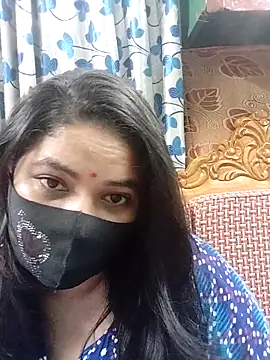 Snapshot of Sofia-0 chatting on October 5, 6:46 pm Sofia-0 online show from October 5, 6:46 pm