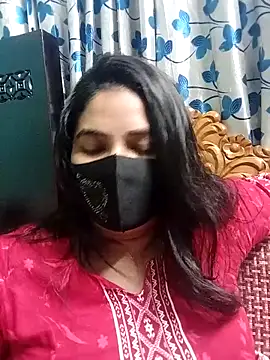 Snapshot of Sofia-0 chatting on October 12, 6:32 pm Sofia-0 online show from October 12, 6:32 pm