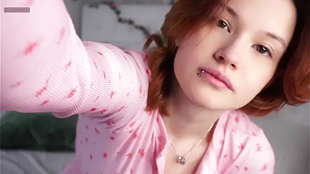 BlytheBenny online show from February 19, 1:16 am