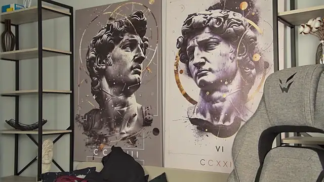 SakuraBliss online show from November 18, 3:57 pm