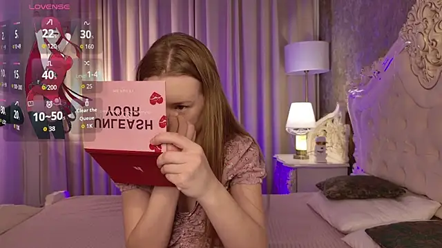 Lucy Shaw online show from November 9, 7:15 am