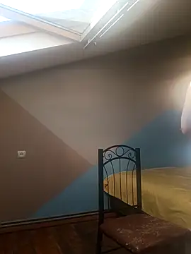 Julia Giulia online show from October 27, 10:00 am