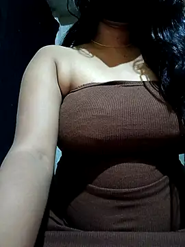 DiyaRoy49 online show from December 5, 8:21 pm