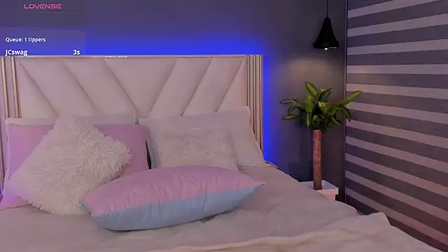 NaishaFord 1 online show from March 15, 2:13 am