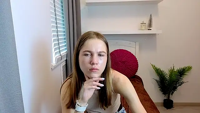 Spicy Lexi online show from June 5, 6:50 am