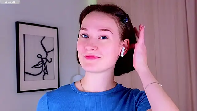 QueenieHathaway online show from October 8, 1:43 am