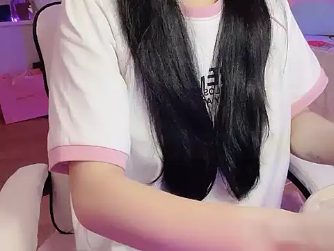 keelinnn19 online show from October 3, 10:04 pm