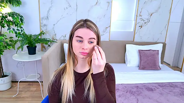 SweetyLicky online show from February 28, 4:28 pm