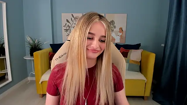 SweetyLicky online show from September 29, 4:23 pm