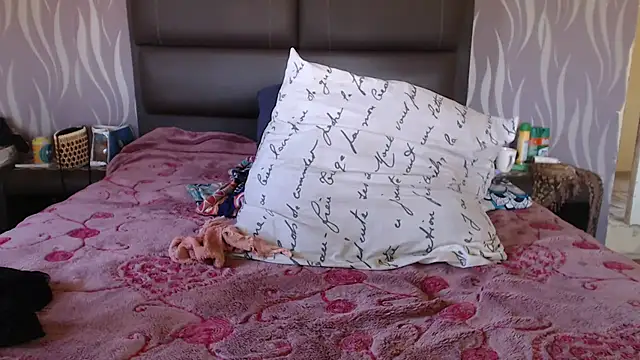 BoobsQueen46K online show from November 12, 10:02 am