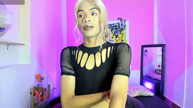 Katy bratz  online show from March 30, 3:28 am