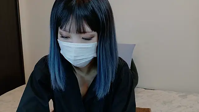 sarina at online show from February 3, 4:32 am