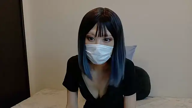 sarina at online show from September 28, 9:36 am