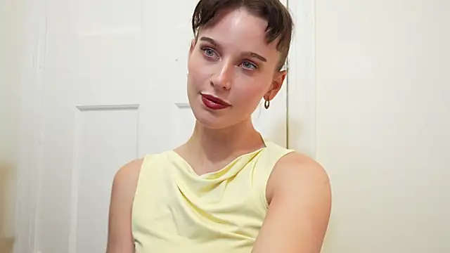 ellaa91 online show from November 3, 7:51 pm