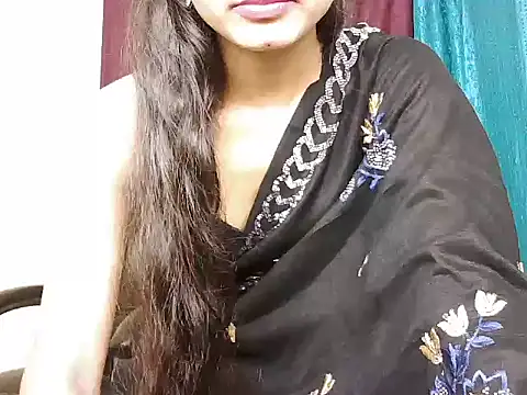 ROSE GOLDE online show from September 14, 5:00 pm