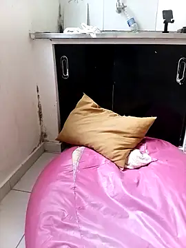 flavinhasensual online show from April 10, 6:25 pm