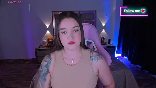 lunaarose online show from March 14, 4:02 am