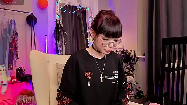 Misa Perfect online show from November 10, 1:17 pm