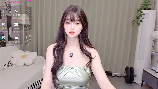 uikyy1 online show from May 4, 2:43 pm