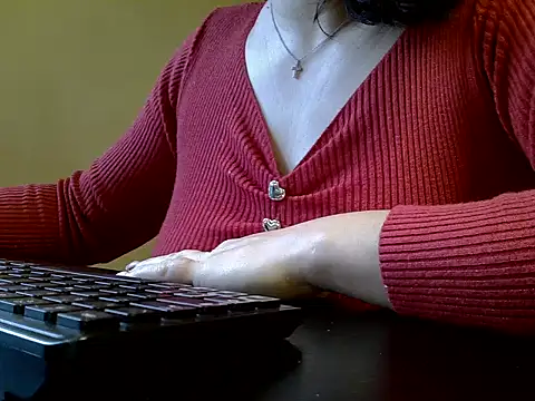 ITALIANASISIXX online show from October 30, 8:05 am