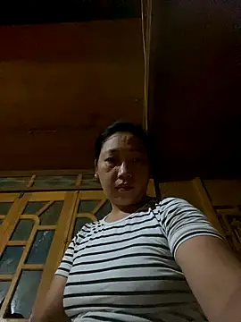 Snapshot of Lai005 chatting on September 26, 12:08 am Lai005 online show from September 26, 12:08 am